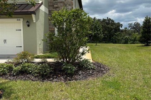 Townhouse in Zephyrhills, Florida 3 bedrooms, 166.02 sq.m. № 1856337 - photo 2
