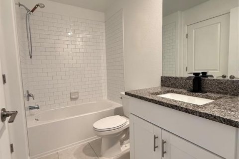 Townhouse in Zephyrhills, Florida 3 bedrooms, 166.02 sq.m. № 1856337 - photo 25