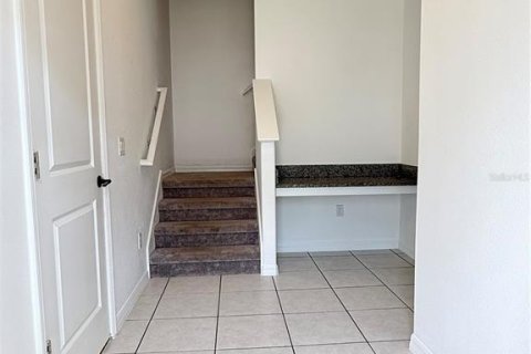 Townhouse in Zephyrhills, Florida 3 bedrooms, 166.02 sq.m. № 1856337 - photo 13