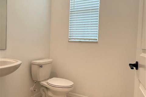 Townhouse in Zephyrhills, Florida 3 bedrooms, 166.02 sq.m. № 1856337 - photo 16