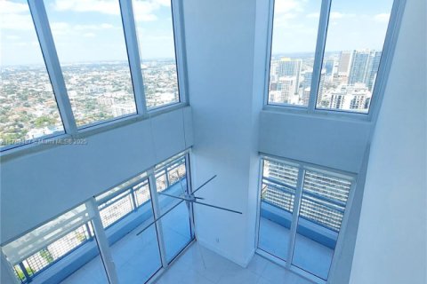 Copropriété à vendre à Miami, Floride: 2 chambres, 117.99 m2 № 1863284 - photo 23