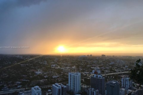 Copropriété à vendre à Miami, Floride: 2 chambres, 117.99 m2 № 1863284 - photo 5