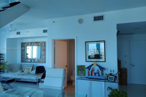 Copropriété à vendre à Miami, Floride: 2 chambres, 117.99 m2 № 1863284 - photo 8