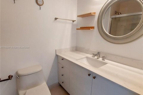 Copropriété à vendre à Miami, Floride: 2 chambres, 117.99 m2 № 1863284 - photo 18