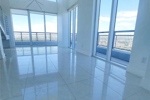 Copropriété à vendre à Miami, Floride: 2 chambres, 117.99 m2 № 1863284 - photo 26