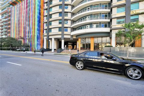 Copropriété à vendre à Miami, Floride: 2 chambres, 117.99 m2 № 1863284 - photo 2