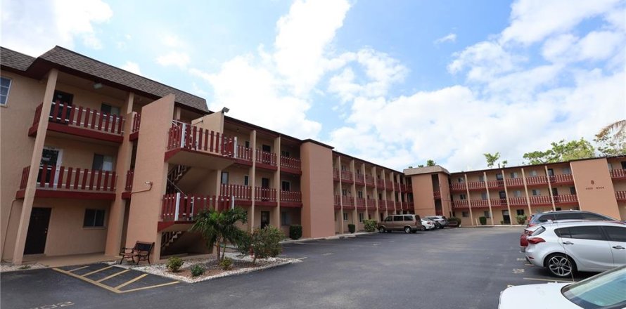 Condo in Bradenton, Florida, 2 bedrooms  № 1741066