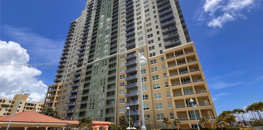 Condo à Miami Beach, Floride, 2 chambres  № 1715608