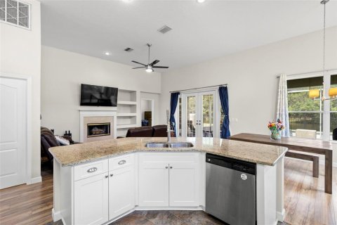 House in Lutz, Florida 3 bedrooms, 222.13 sq.m. № 1846543 - photo 15