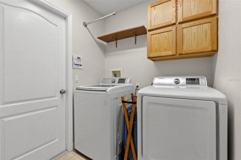 House in Lutz, Florida 3 bedrooms, 222.13 sq.m. № 1846543 - photo 30
