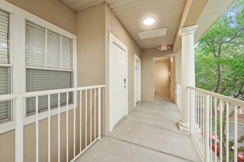 Condo in Gainesville, Florida, 2 bedrooms  № 1740547 - photo 4