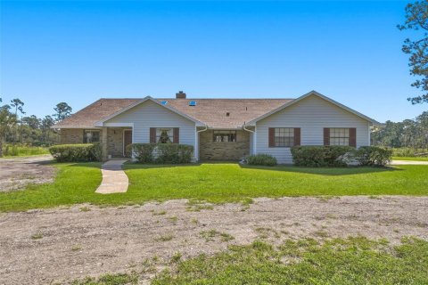 Casa en Geneva, Florida 4 dormitorios, 203.83 m2 № 2374107