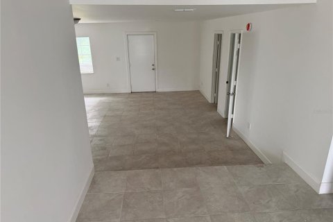 Commercial property in Belleview, Florida 215.72 sq.m. № 2423740 - photo 14