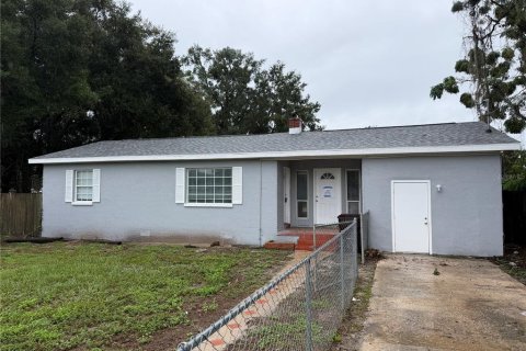 Commercial property in Belleview, Florida 215.72 sq.m. № 2423740