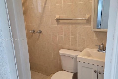 Купить коммерческую недвижимость в Майами, Флорида № 1977605 - фото 23