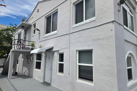 Купить коммерческую недвижимость в Майами, Флорида № 1977605 - фото 16