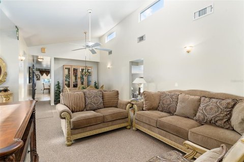 Casa en venta en Lakeland, Florida, 4 dormitorios, 222.97 m2 № 1675249 - foto 9
