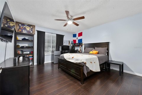 House in Orlando, Florida 5 bedrooms, 259.75 sq.m. № 1806868 - photo 26