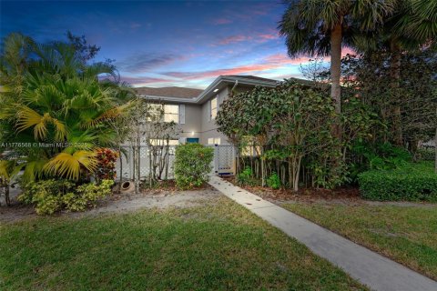 Townhouse in Palm City, Florida 2 bedrooms, 127.65 sq.m. № 1700066 - photo 23