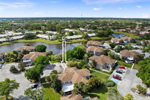 Townhouse in Palm City, Florida 2 bedrooms, 127.65 sq.m. № 1700066 - photo 17