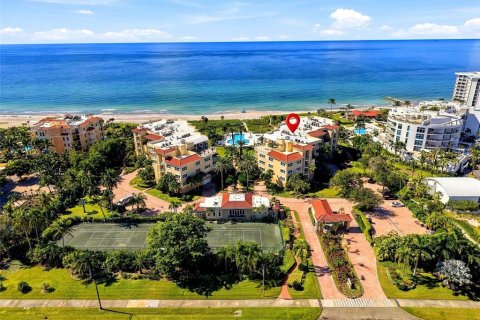 Copropriété à vendre à Longboat Key, Floride: 3 chambres, 227.15 m2 № 2425857 - photo 2