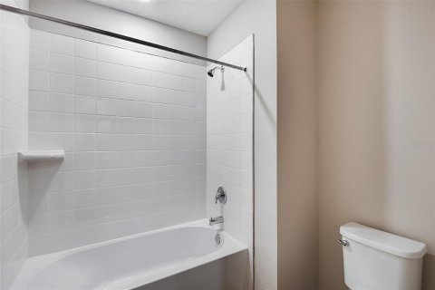 Villa ou maison à vendre à Haines City, Floride: 5 chambres, 279.73 m2 № 1802872 - photo 17