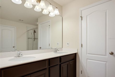 Townhouse in Winter Park, Florida 3 bedrooms, 173.91 sq.m. № 2388222 - photo 20