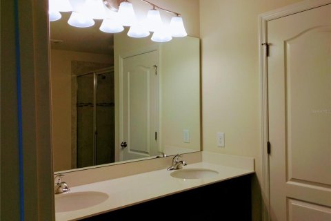 Townhouse in Winter Park, Florida 3 bedrooms, 173.91 sq.m. № 2388222 - photo 13