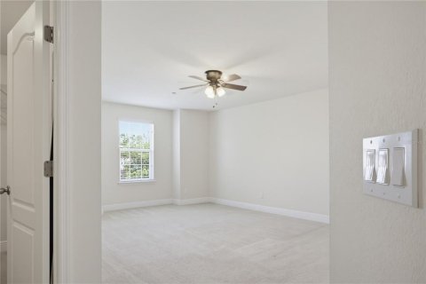 Townhouse in Winter Park, Florida 3 bedrooms, 173.91 sq.m. № 2388222 - photo 17