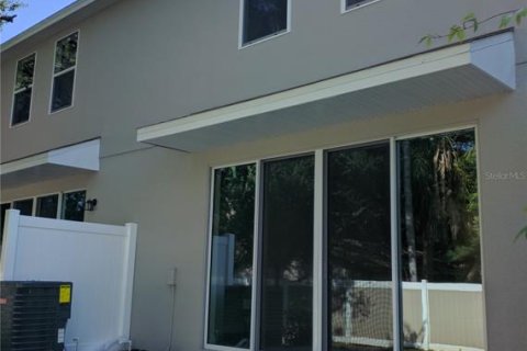 Townhouse in Winter Park, Florida 3 bedrooms, 173.91 sq.m. № 2388222 - photo 8