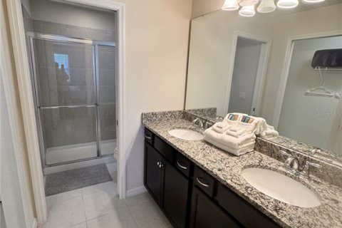 Adosado en venta en Kissimmee, Florida, 5 dormitorios, 210.24 m2 № 1907212 - foto 19