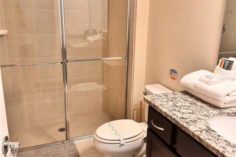 Adosado en venta en Kissimmee, Florida, 5 dormitorios, 210.24 m2 № 1907212 - foto 16