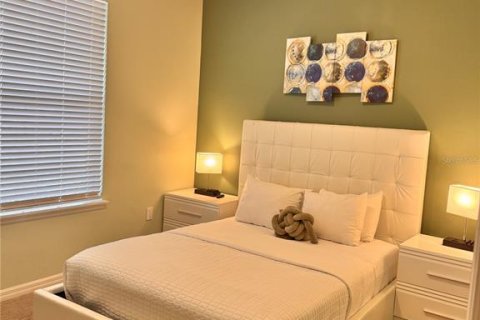 Adosado en venta en Kissimmee, Florida, 5 dormitorios, 210.24 m2 № 1907212 - foto 13