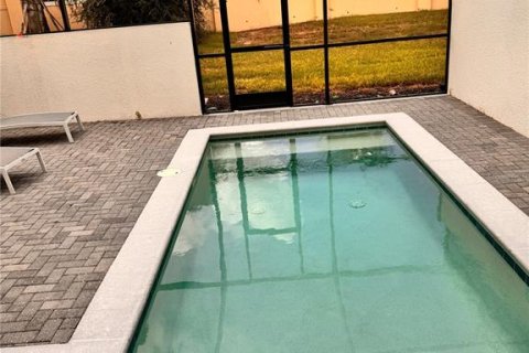 Adosado en venta en Kissimmee, Florida, 5 dormitorios, 210.24 m2 № 1907212 - foto 21