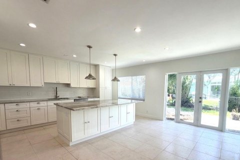 Villa ou maison à vendre à Pompano Beach, Floride: 3 chambres, 170.94 m2 № 2185346 - photo 5