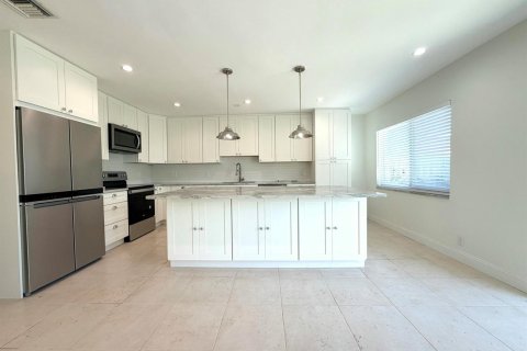 Villa ou maison à vendre à Pompano Beach, Floride: 3 chambres, 170.94 m2 № 2185346 - photo 4