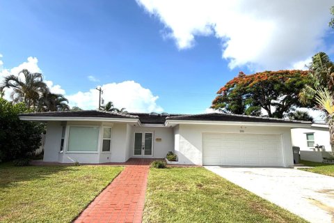 Villa ou maison à vendre à Pompano Beach, Floride: 3 chambres, 170.94 m2 № 2185346 - photo 2