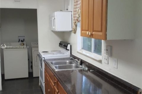 Apartment in Miami, Florida 2 bedrooms, 108.7 sq.m. № 2075291 - photo 5