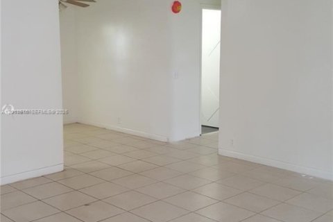 Apartment in Miami, Florida 2 bedrooms, 108.7 sq.m. № 2075291 - photo 6