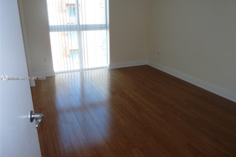 Copropriété à louer à Miami, Floride: 2 chambres, 103.96 m2 № 2049922 - photo 13