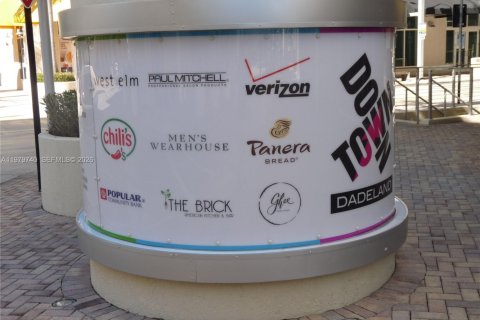 Copropriété à louer à Miami, Floride: 2 chambres, 103.96 m2 № 2049922 - photo 2