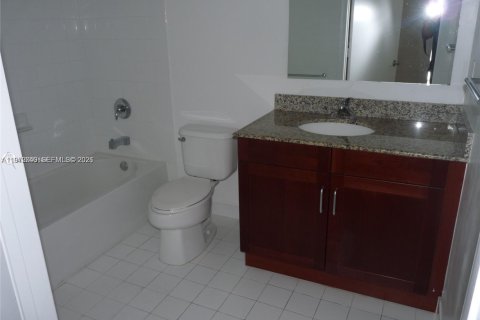 Copropriété à louer à Miami, Floride: 2 chambres, 103.96 m2 № 2049922 - photo 12