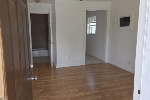 Villa ou maison à vendre à Saint Petersburg, Floride: 3 chambres, 90.67 m2 № 1800412 - photo 8