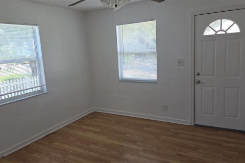 Villa ou maison à vendre à Saint Petersburg, Floride: 3 chambres, 90.67 m2 № 1800412 - photo 3