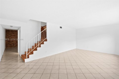 Adosado en venta en Davie, Florida, 3 dormitorios, 147.71 m2 № 2080125 - foto 3