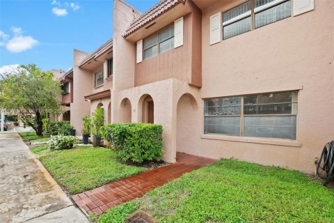 Adosado en venta en Davie, Florida, 3 dormitorios, 147.71 m2 № 2080125 - foto 2