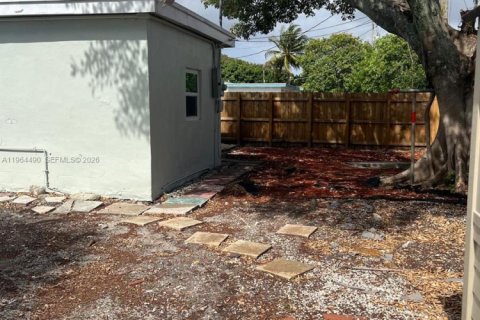 Купить виллу или дом в Форт-Лодердейл, Флорида 3 спальни, 89.84м2, № 2026877 - фото 3