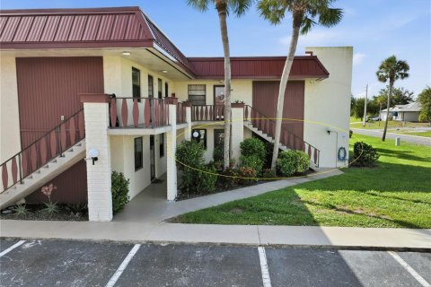 Condo in Rotonda, Florida, 1 bedroom  № 2315059