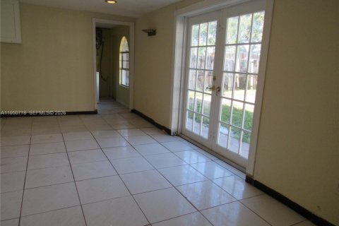 Villa ou maison à louer à Miramar, Floride: 3 chambres, 154.22 m2 № 2007016 - photo 13