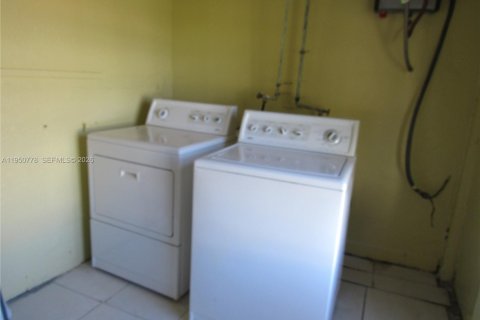 Villa ou maison à louer à Miramar, Floride: 3 chambres, 154.22 m2 № 2007016 - photo 14